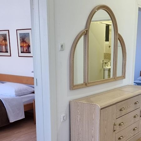 Apartman Lipotica Diklo Zadar Buitenkant foto