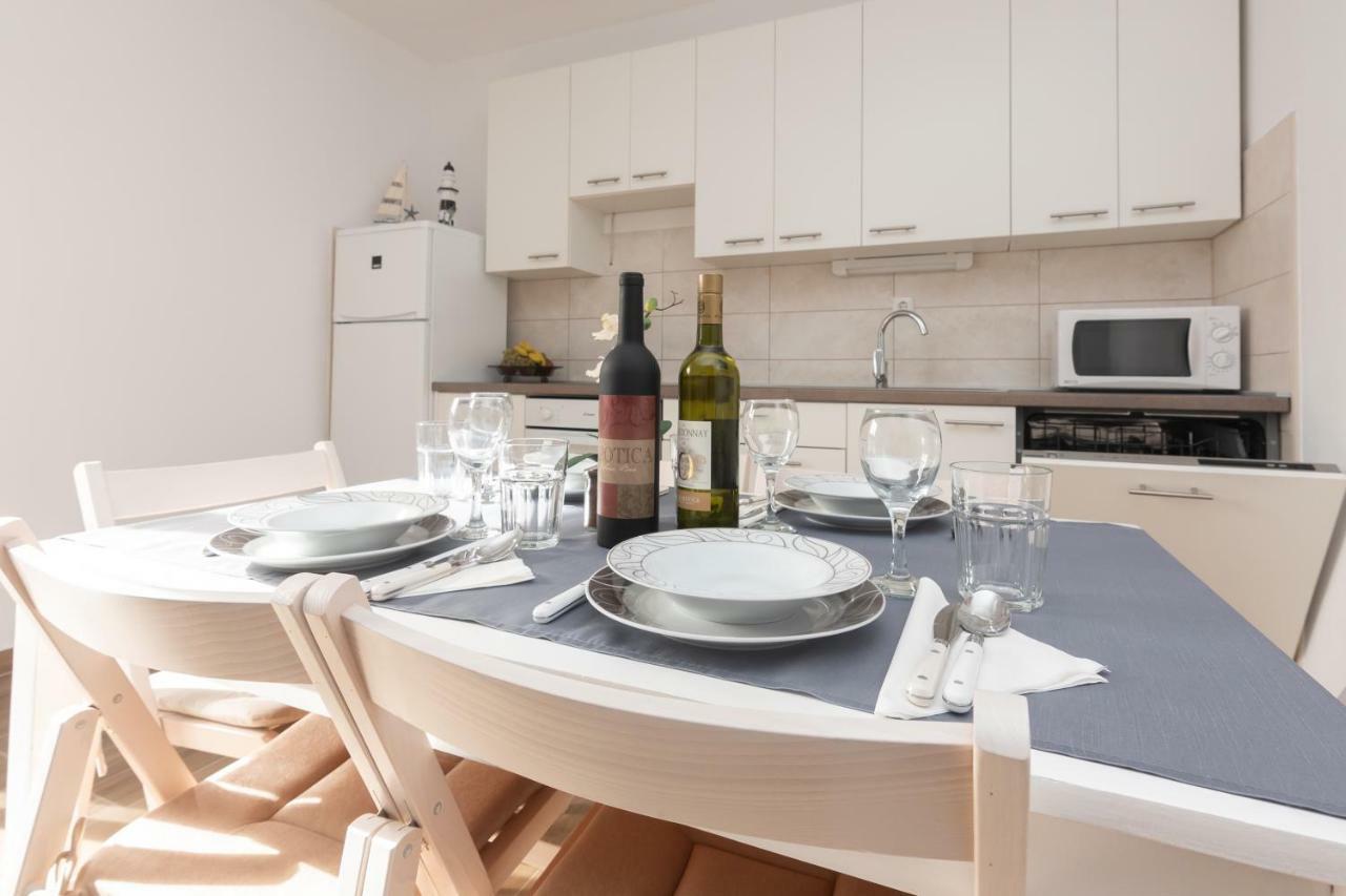 Apartman Lipotica Diklo Zadar Buitenkant foto