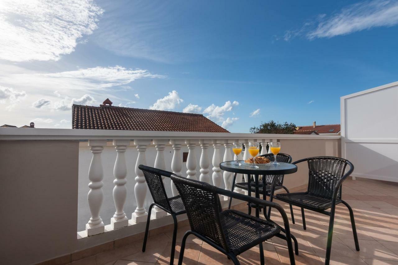 Apartman Lipotica Diklo Zadar Buitenkant foto