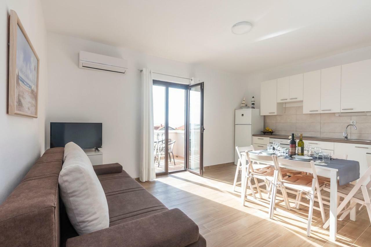 Apartman Lipotica Diklo Zadar Buitenkant foto