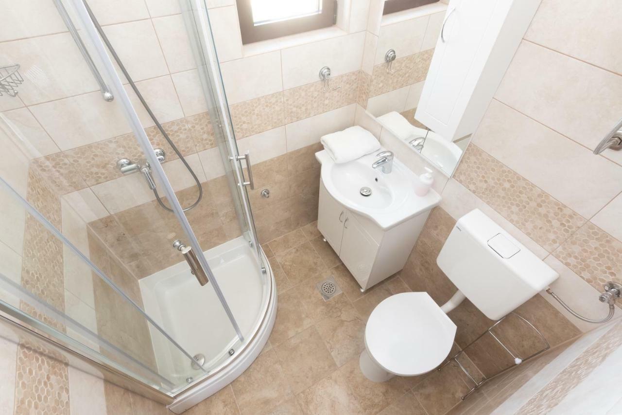 Apartman Lipotica Diklo Zadar Buitenkant foto
