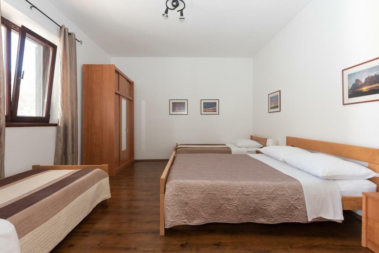 Apartman Lipotica Diklo Zadar Buitenkant foto