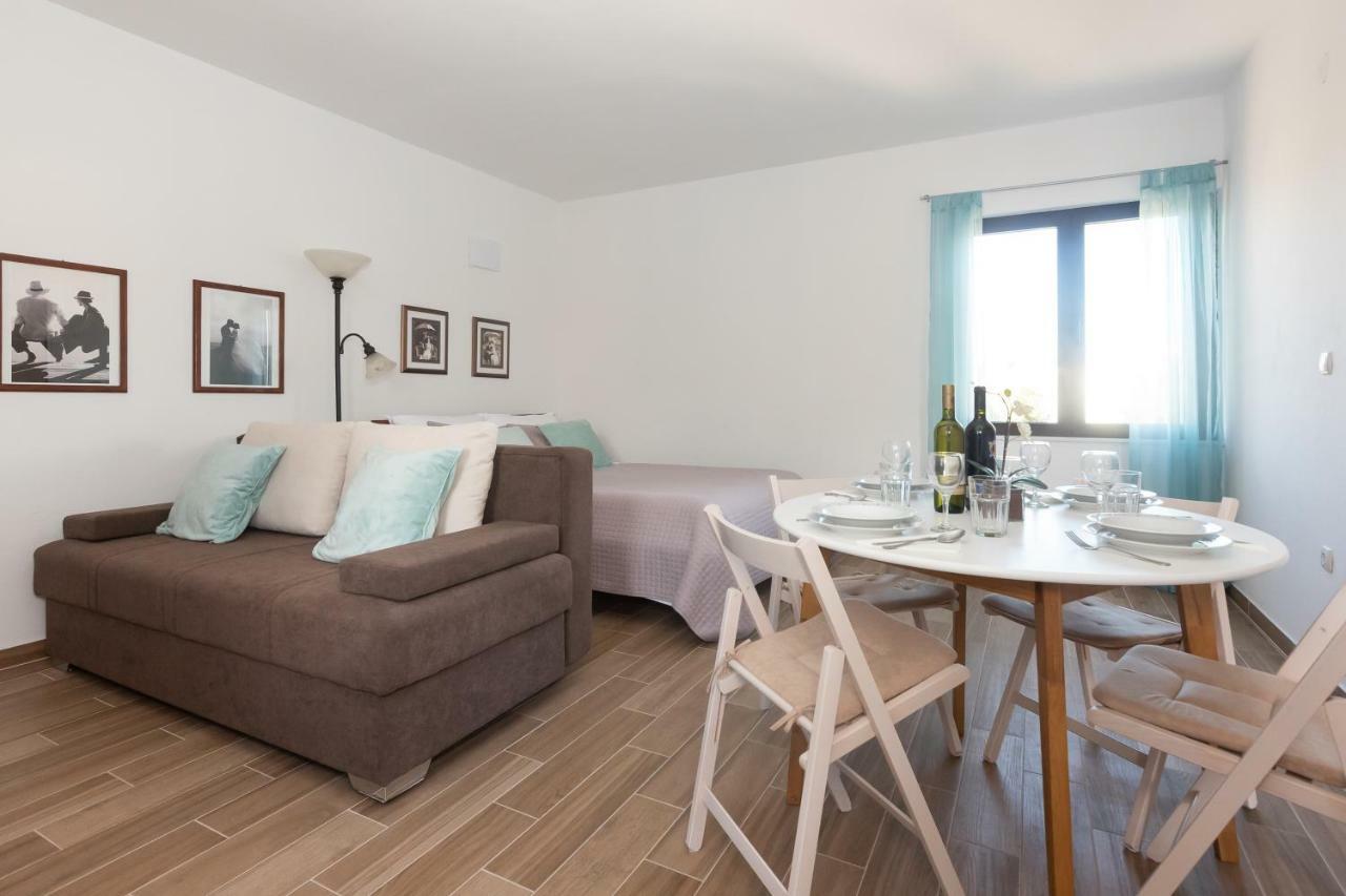 Apartman Lipotica Diklo Zadar Buitenkant foto