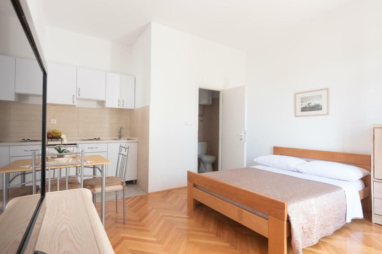 Apartman Lipotica Diklo Zadar Buitenkant foto